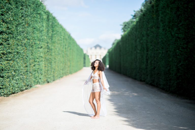 https://www.pressedflowersboudoir.com/wp-content/uploads/2020/10/gardens-of-versailles-outdoor-boudoir_0441-768x511.jpg