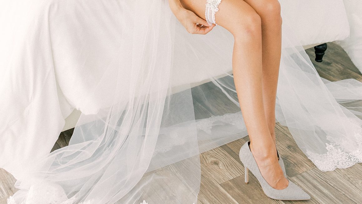 https://www.pressedflowersboudoir.com/wp-content/uploads/2021/07/bridal-boudoir-session_1248-1160x653.jpg