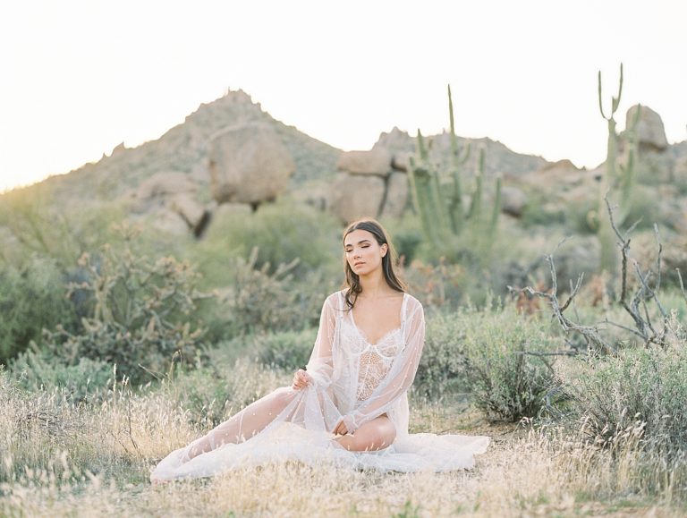 https://www.pressedflowersboudoir.com/wp-content/uploads/2022/02/desert-boudoir-photos_1524-768x579.jpg