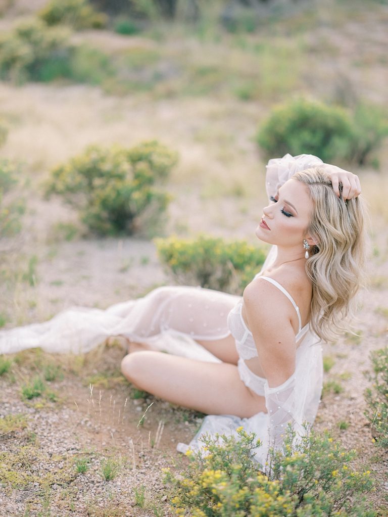 https://www.pressedflowersboudoir.com/wp-content/uploads/2022/02/desert-bridal-boudoir_1643-768x1023.jpg