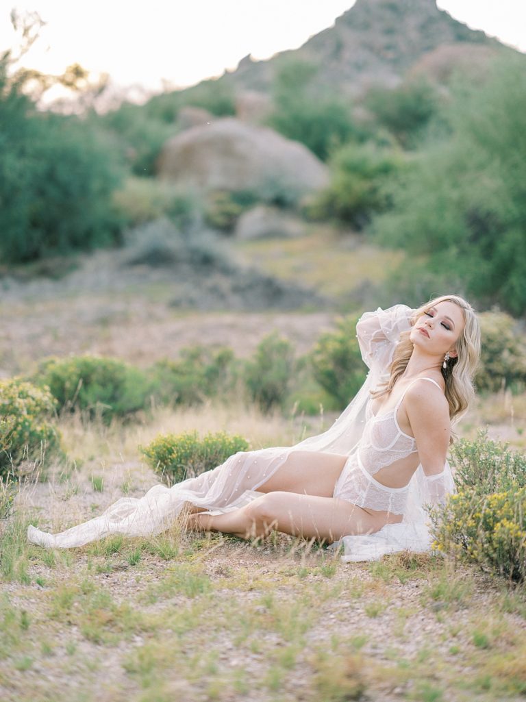 https://www.pressedflowersboudoir.com/wp-content/uploads/2022/02/desert-bridal-boudoir_1650-768x1025.jpg