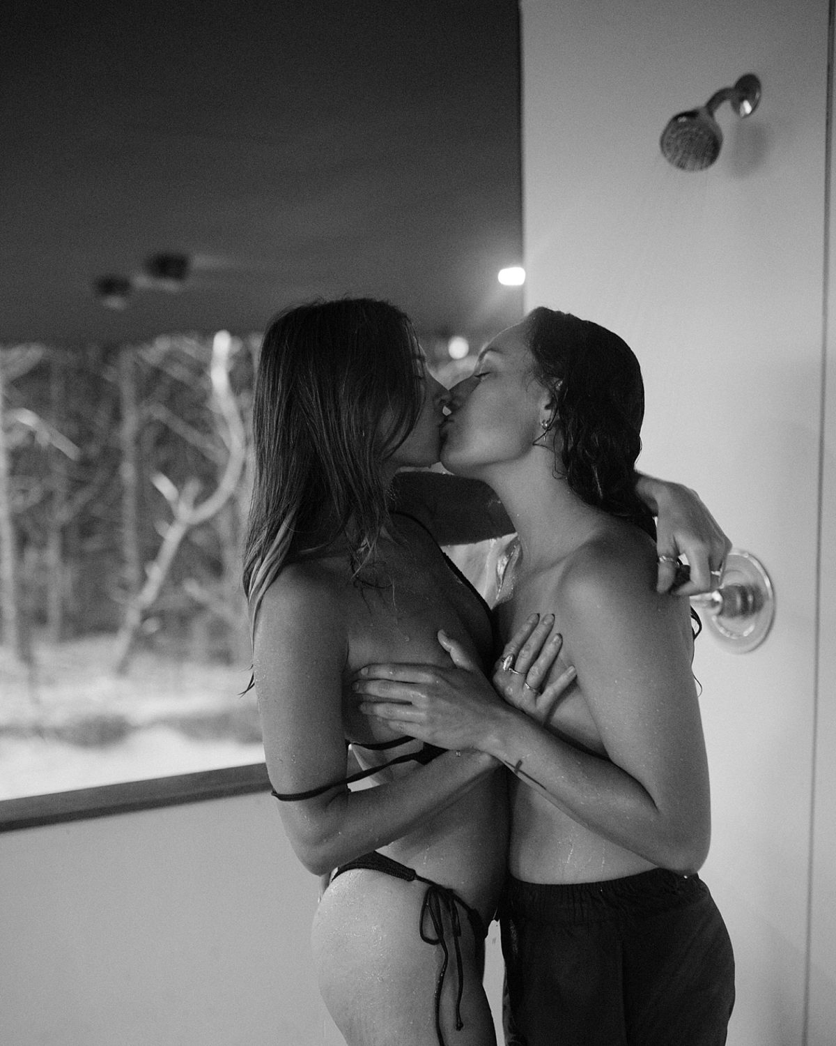 https://www.pressedflowersboudoir.com/wp-content/uploads/2023/12/boudoir-photography-lgbt-couple_3261-1200x1500.jpg